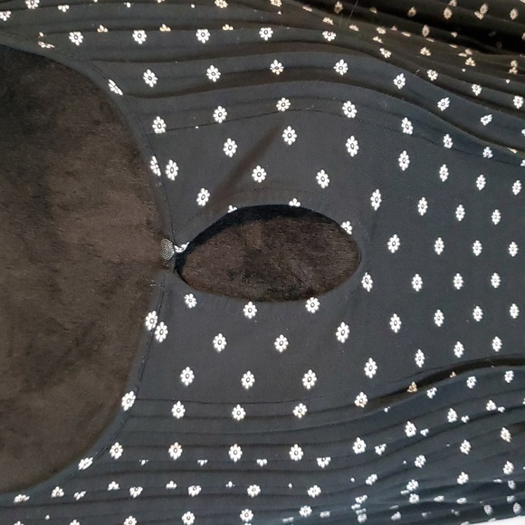 J. Jill Wearever Collection Black Daisies Floral Flowy Rayon Top 2X - Picture 2 of 10